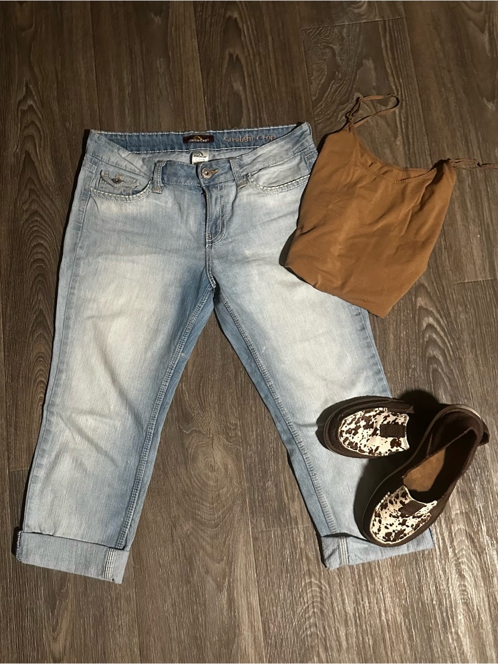Jordache Light Wash Rolled Hem Capri Jeans